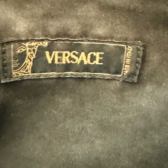 VERSACE (100% Authentic)- Vintage Black Leather Handbag - Picture 9 of 16
